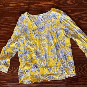 Women’s yellow floral print blouse, size medium